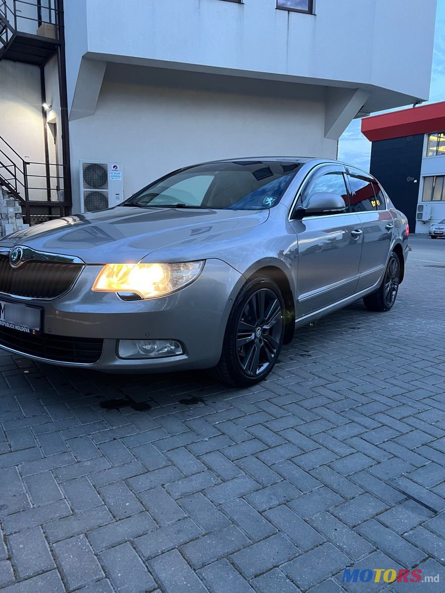 2010' Skoda Superb photo #1