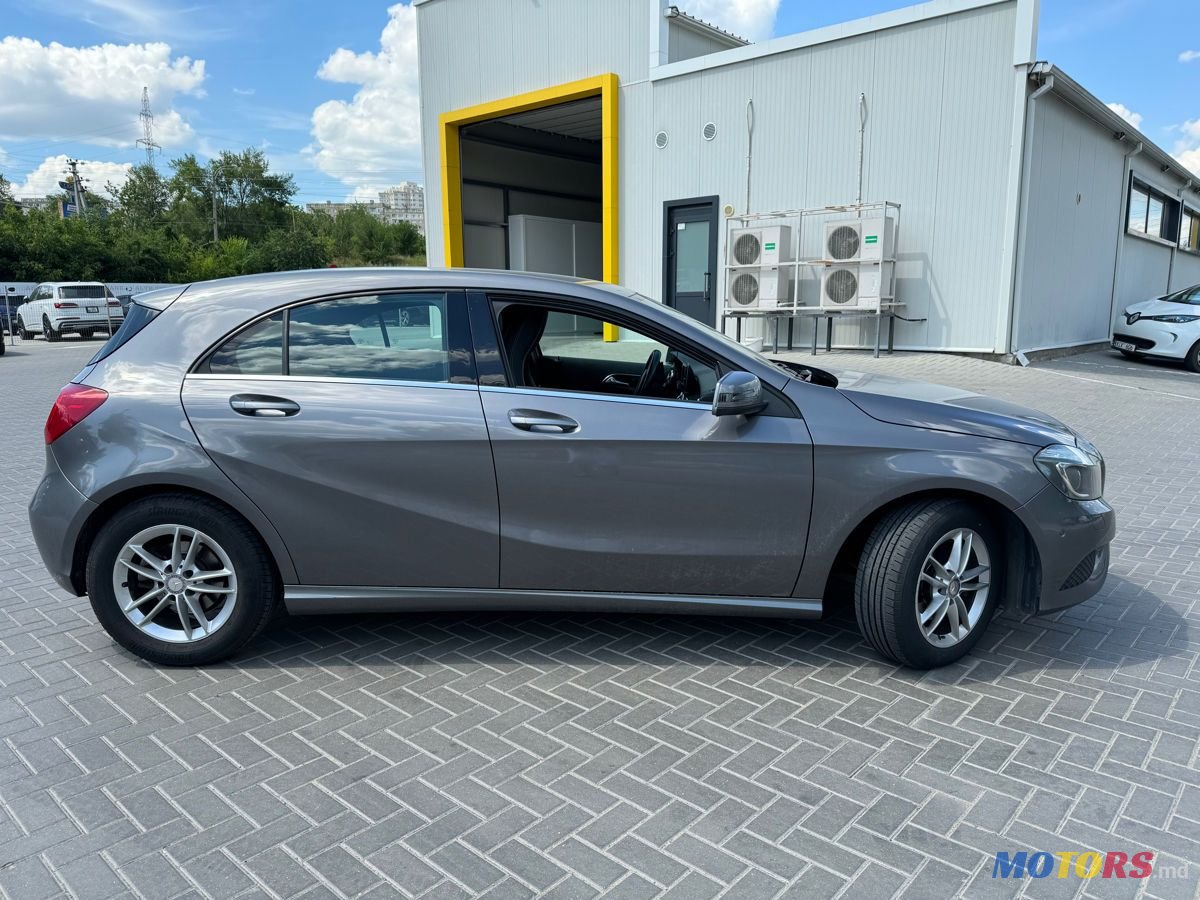 2014' Mercedes-Benz A-Class photo #4