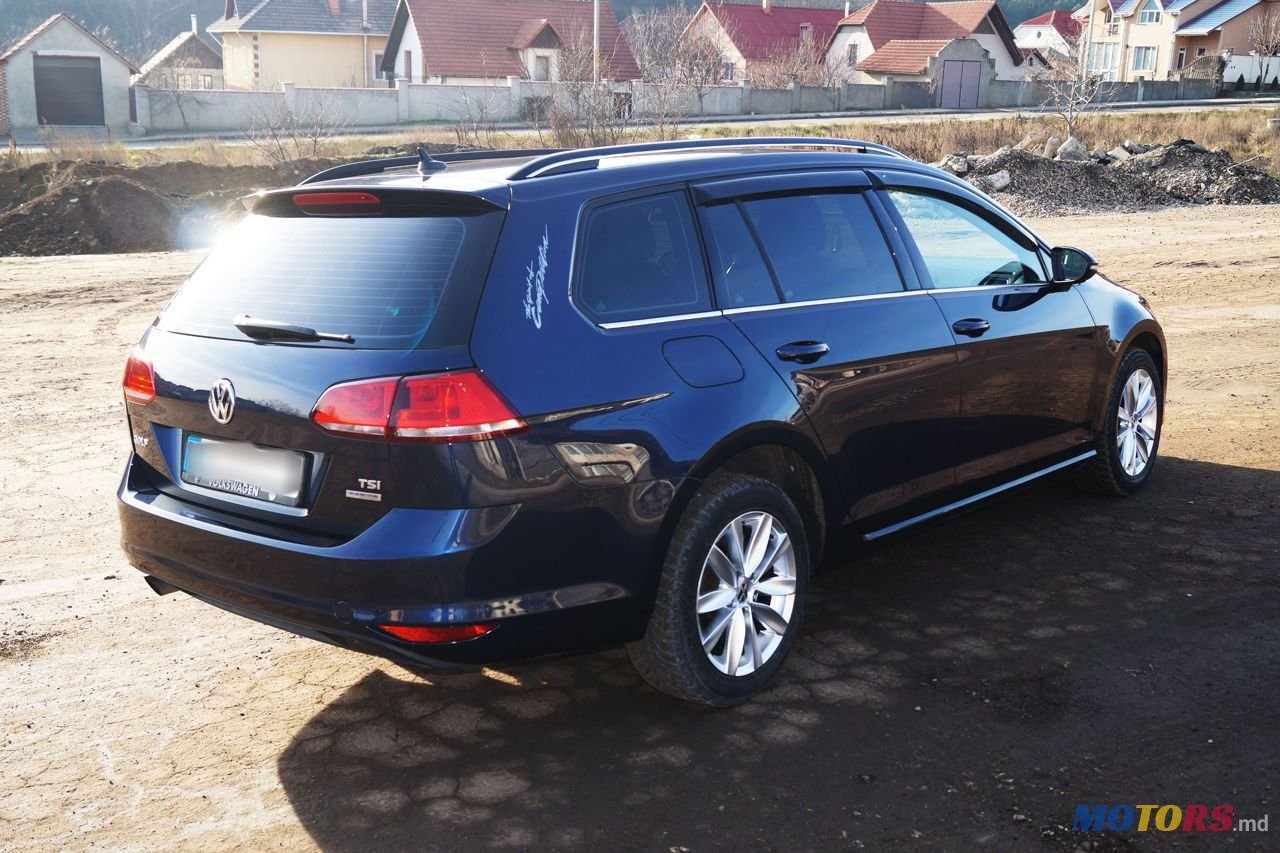 2015' Volkswagen Golf photo #5