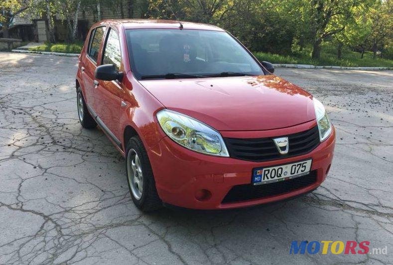 2009' Dacia Sandero photo #1