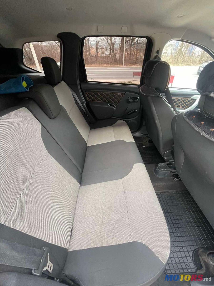 2013' Dacia Duster photo #6