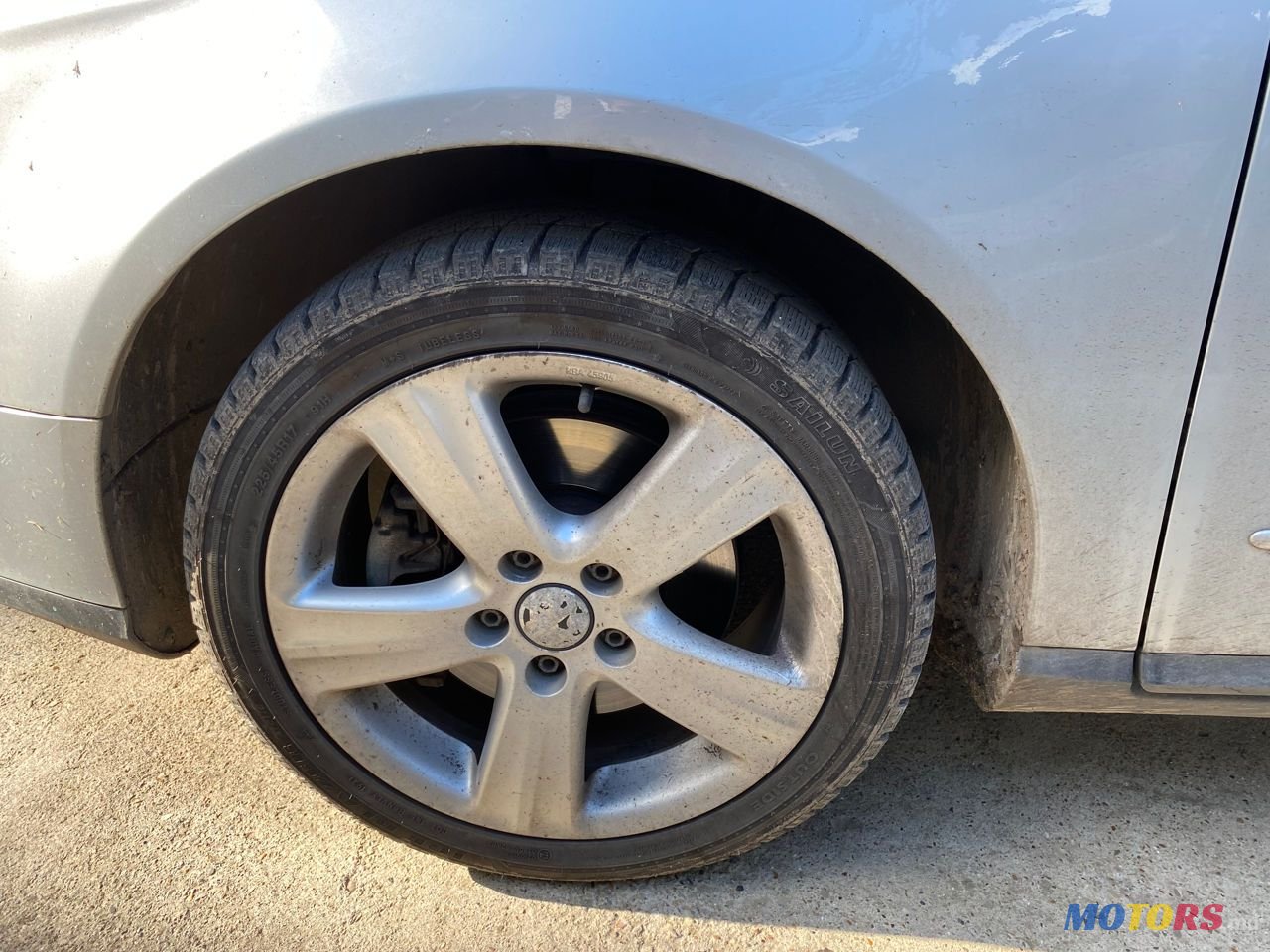 2010' Volkswagen Passat photo #6