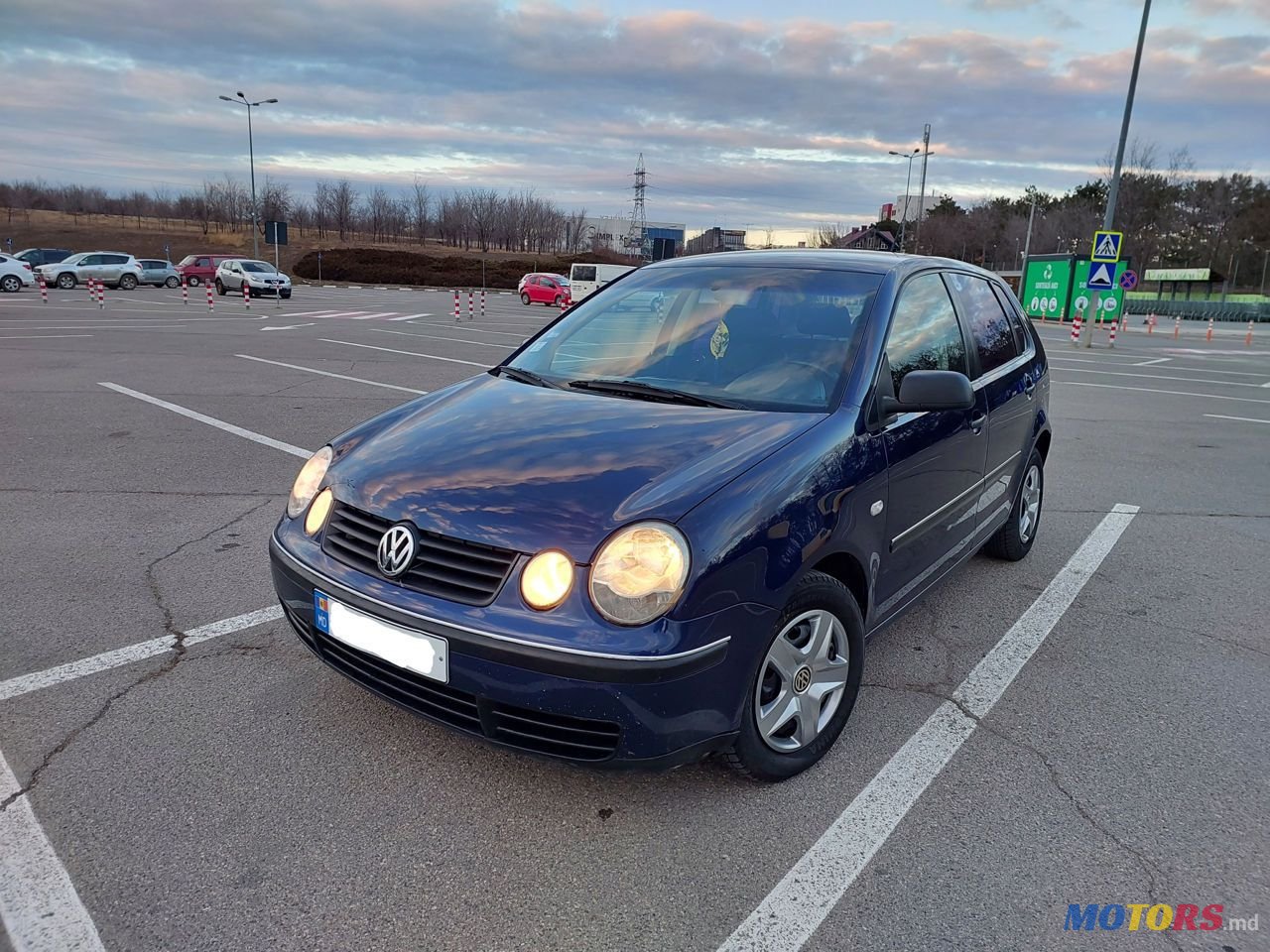 2004' Volkswagen Polo photo #1