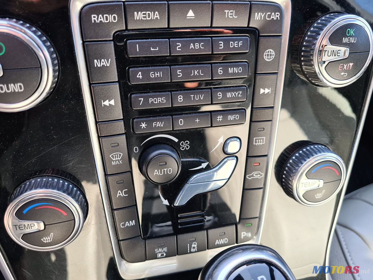 2016' Volvo V60 photo #6