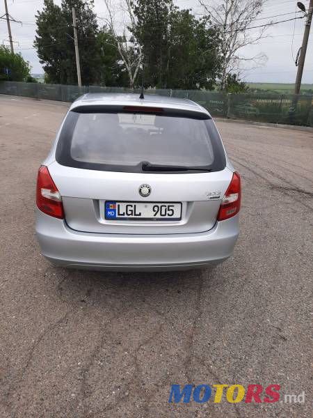 2008' Skoda Fabia photo #4