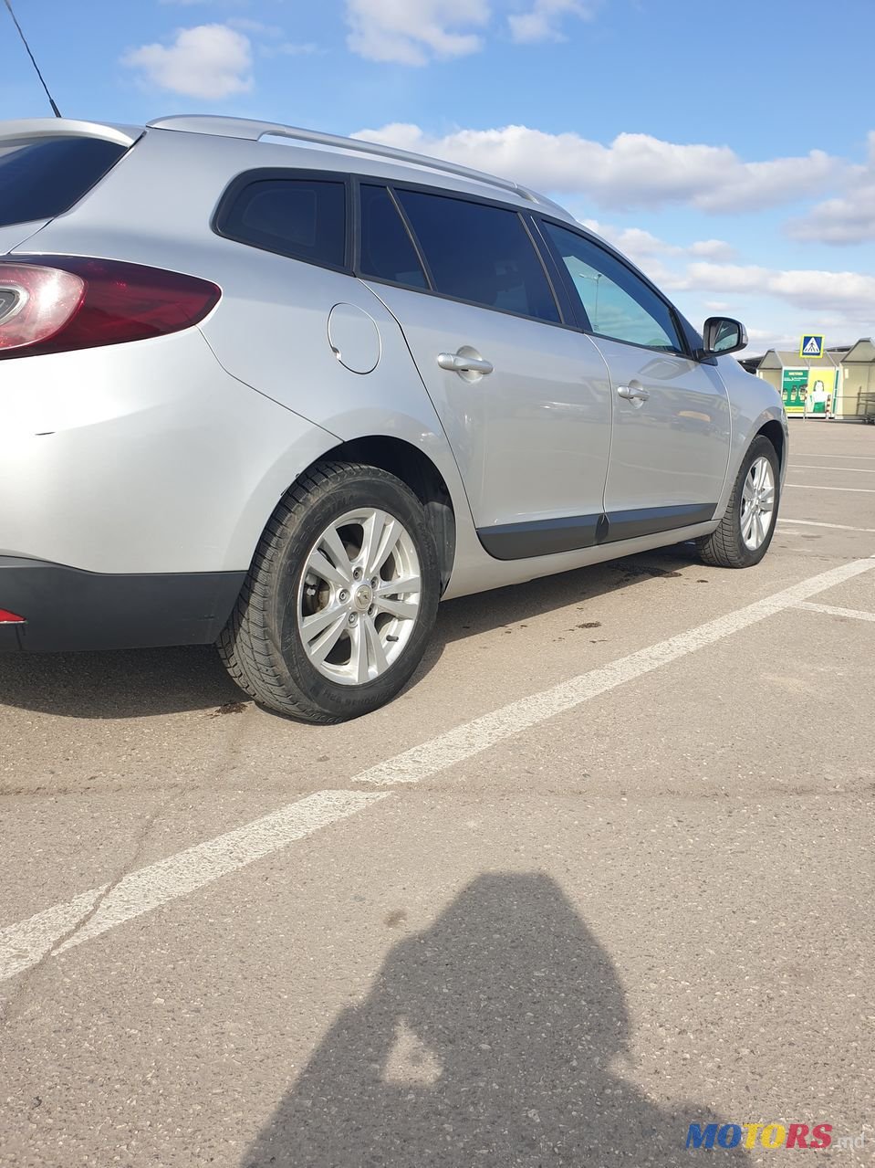 2011' Renault Megane photo #6