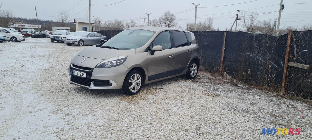 2012' Renault Scenic photo #4