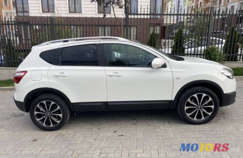2011' Nissan Qashqai photo #6