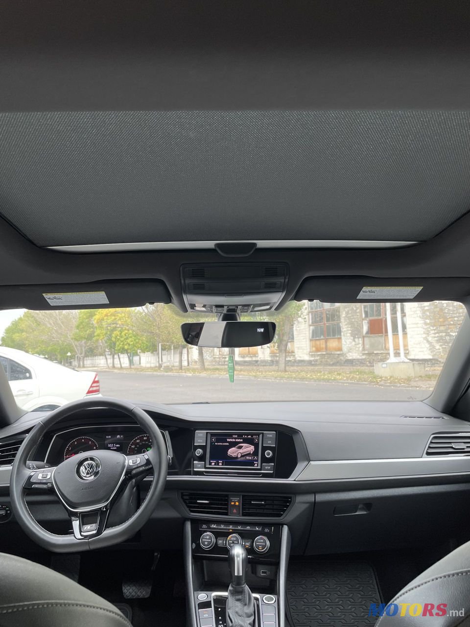 2019' Volkswagen Jetta photo #5