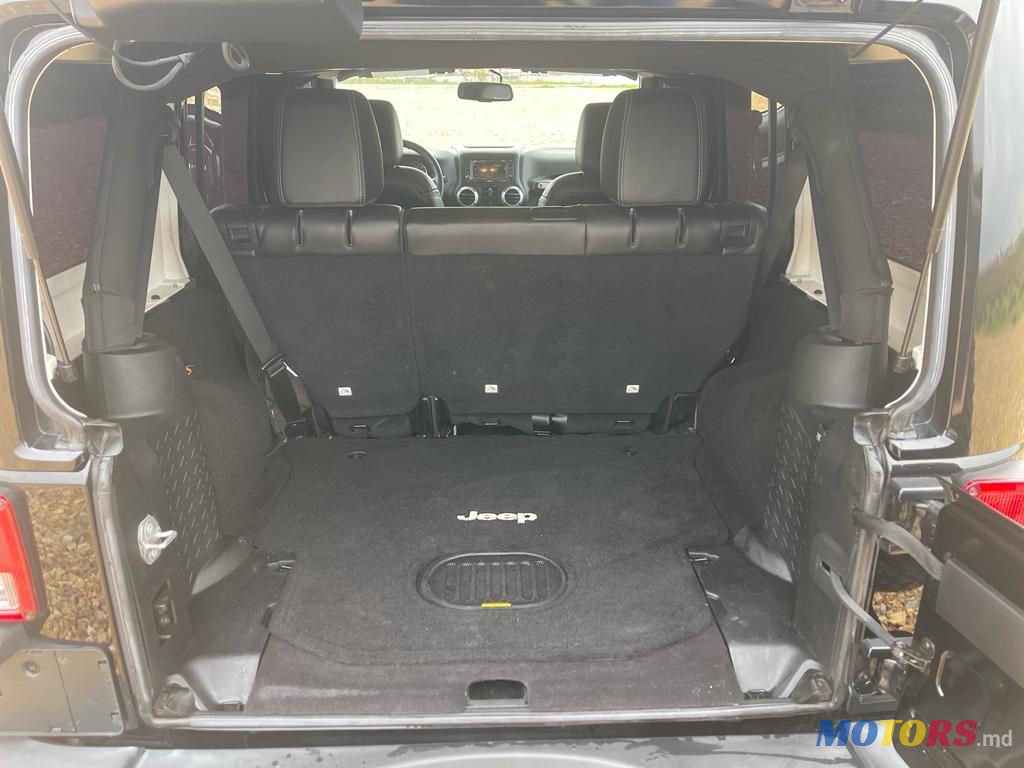 2015' Jeep Wrangler photo #5