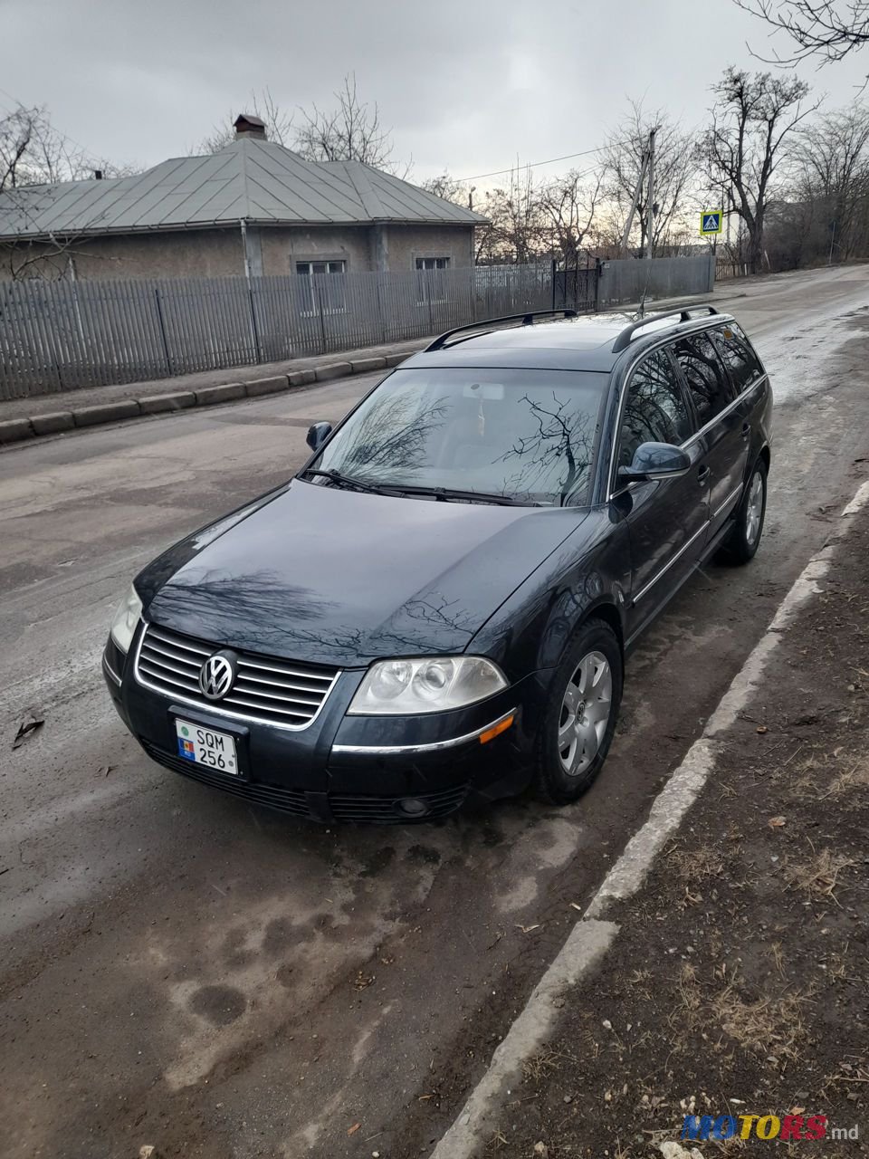 2005' Volkswagen Passat photo #1