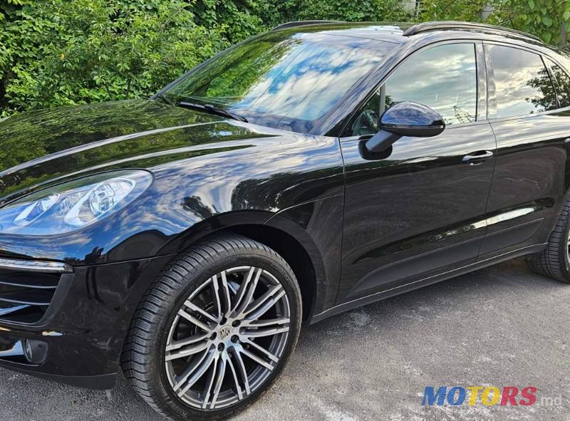 2015' Porsche Macan photo #1