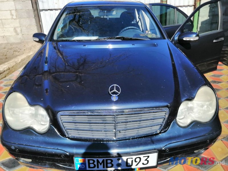 2003' Mercedes-Benz C Класс photo #1
