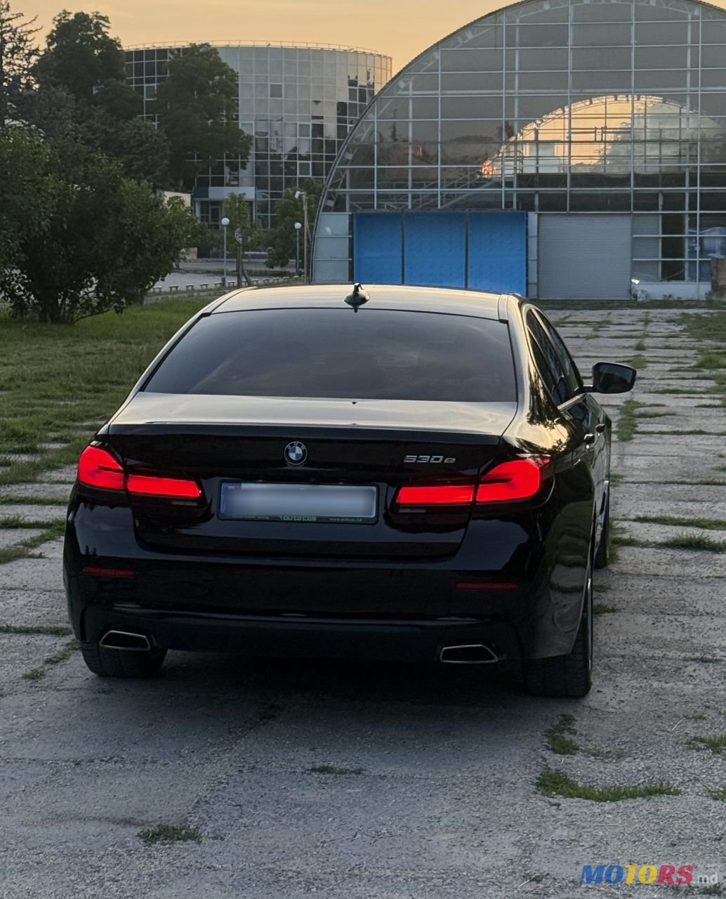 2021' BMW 5 Series photo #5
