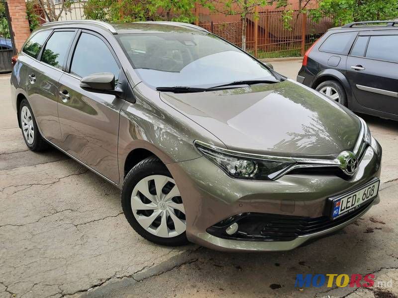 2017' Toyota Auris photo #1