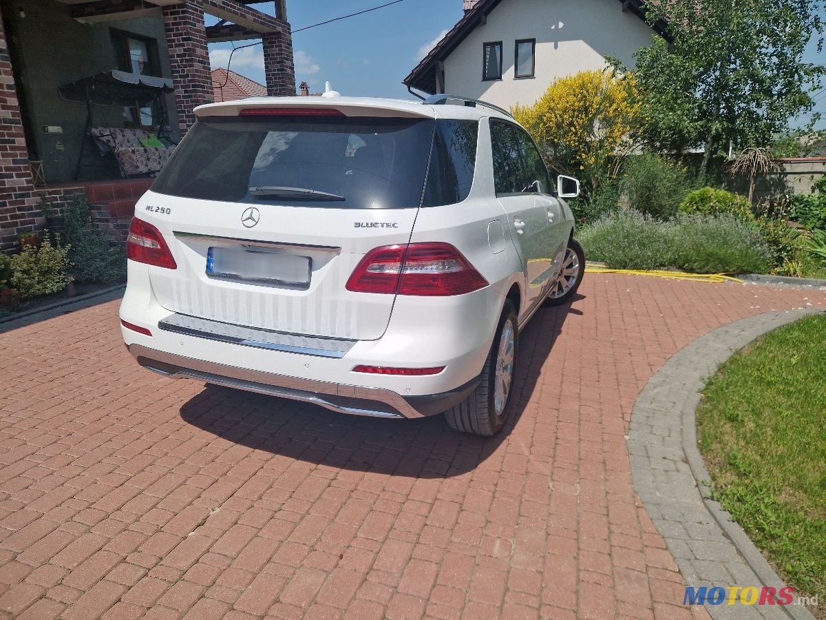 2015' Mercedes-Benz M-Class photo #3
