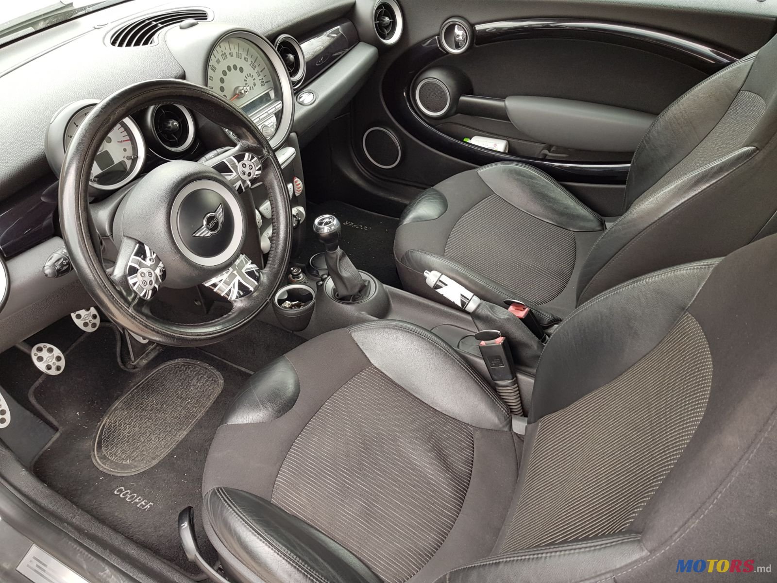 2007' MINI Cooper D photo #3