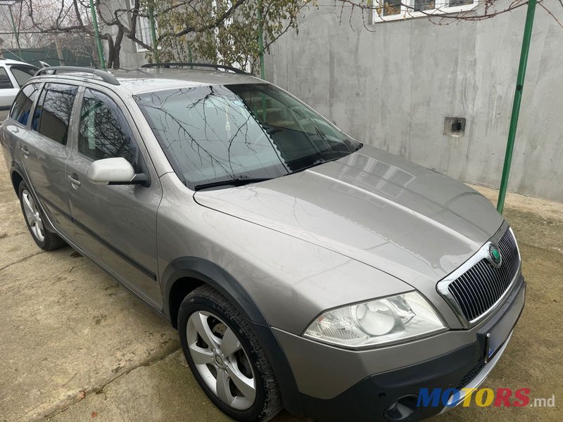 2007' Skoda Octavia photo #2