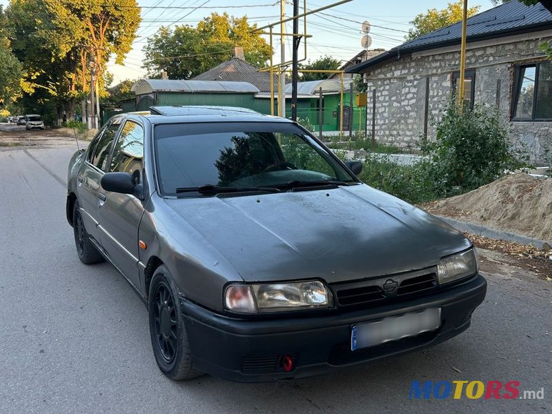1993' Nissan Primera photo #4