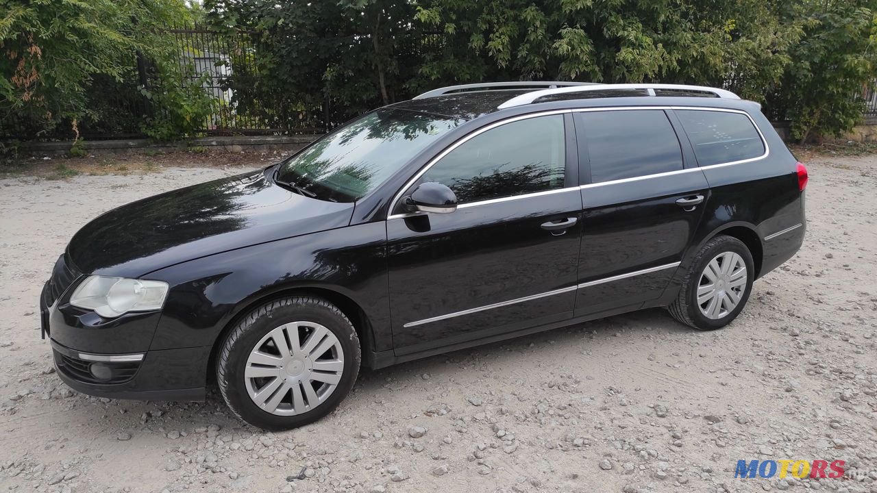 2007' Volkswagen Passat photo #2