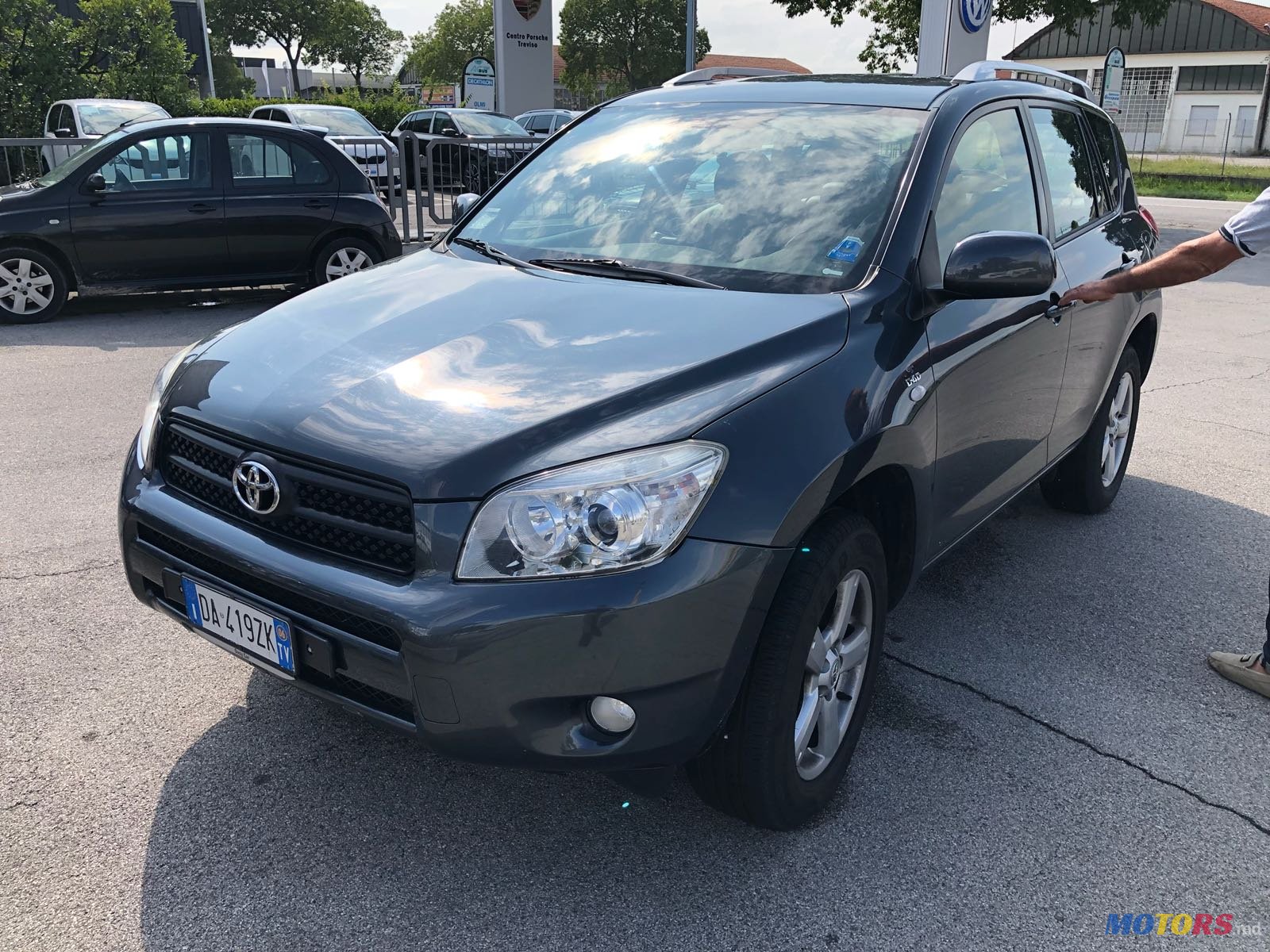 2007' Toyota RAV4 photo #4