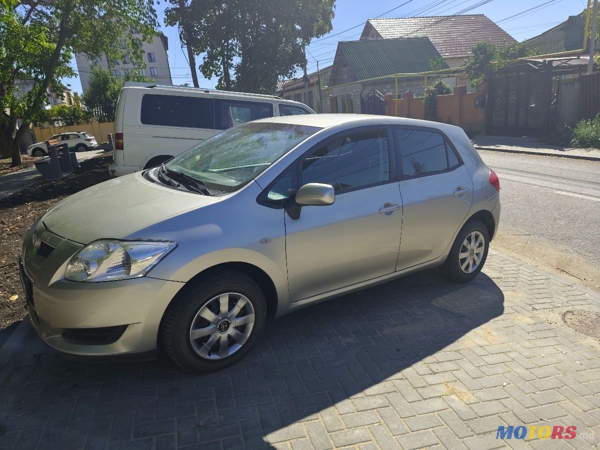 2009' Toyota Auris photo #1