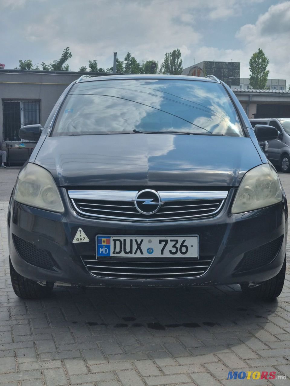 2008' Opel Zafira photo #1