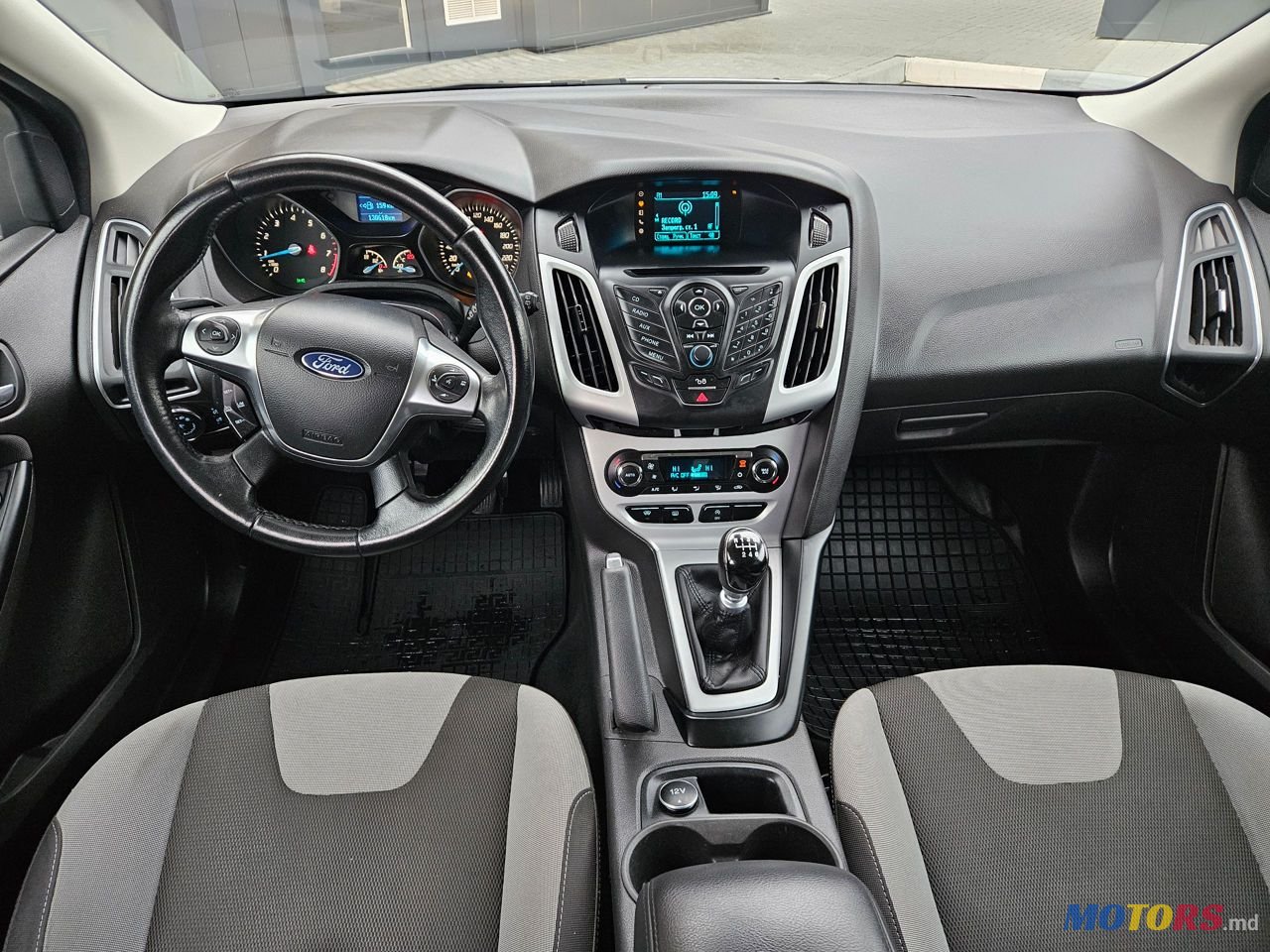 2014' Ford Focus photo #5