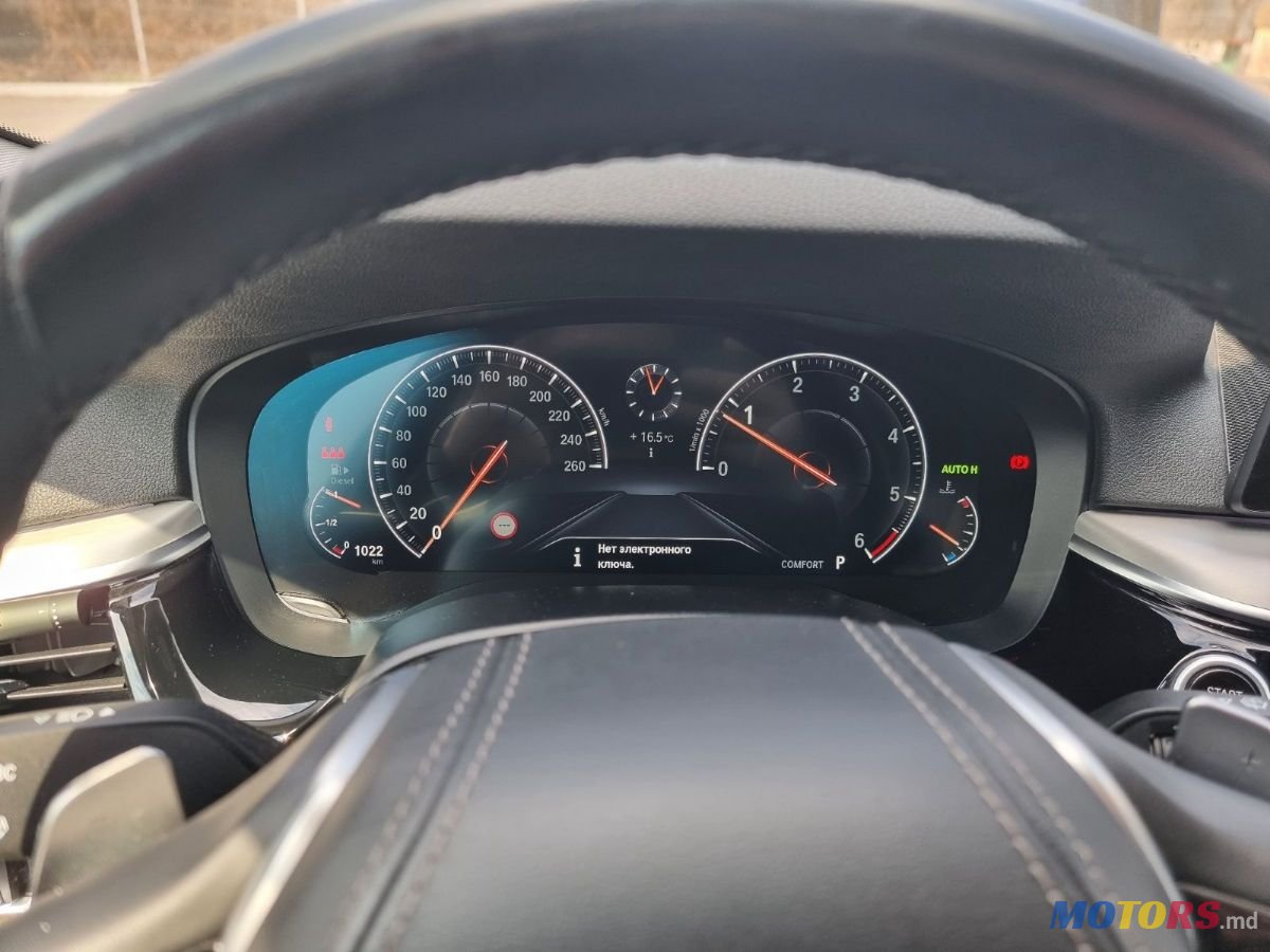 2018' BMW 5 Series photo #2