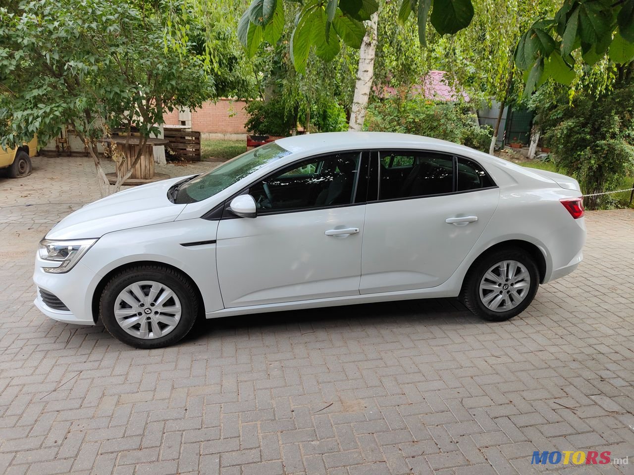 2020' Renault Megane photo #3