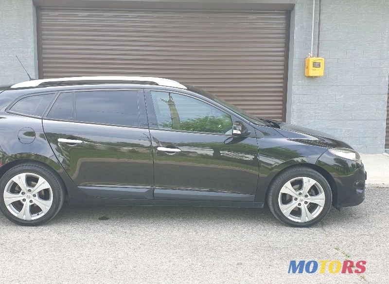 2010' Renault Megane photo #3