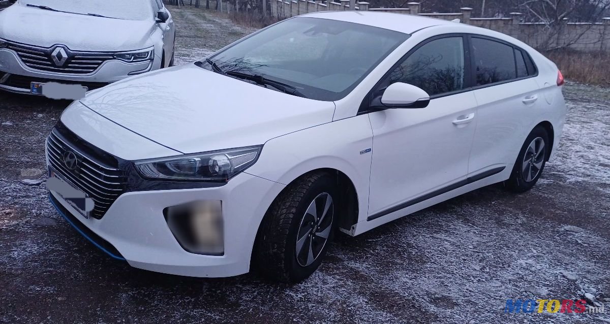 2019' Hyundai Ioniq photo #1