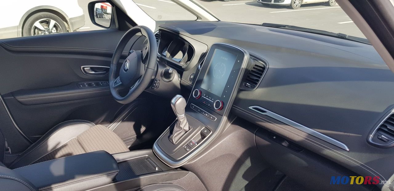 2019' Renault Scenic photo #3