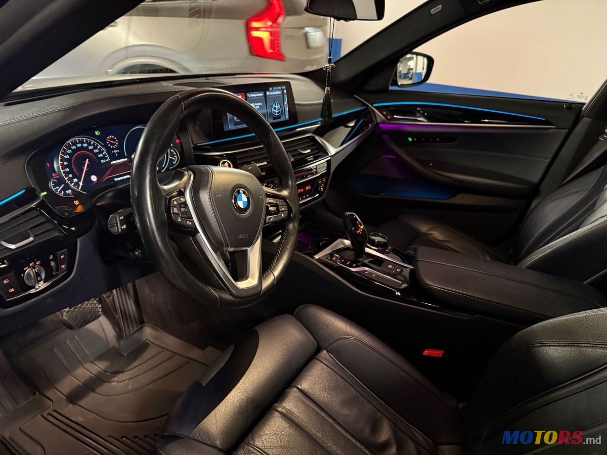 2017' BMW 5 Series photo #5