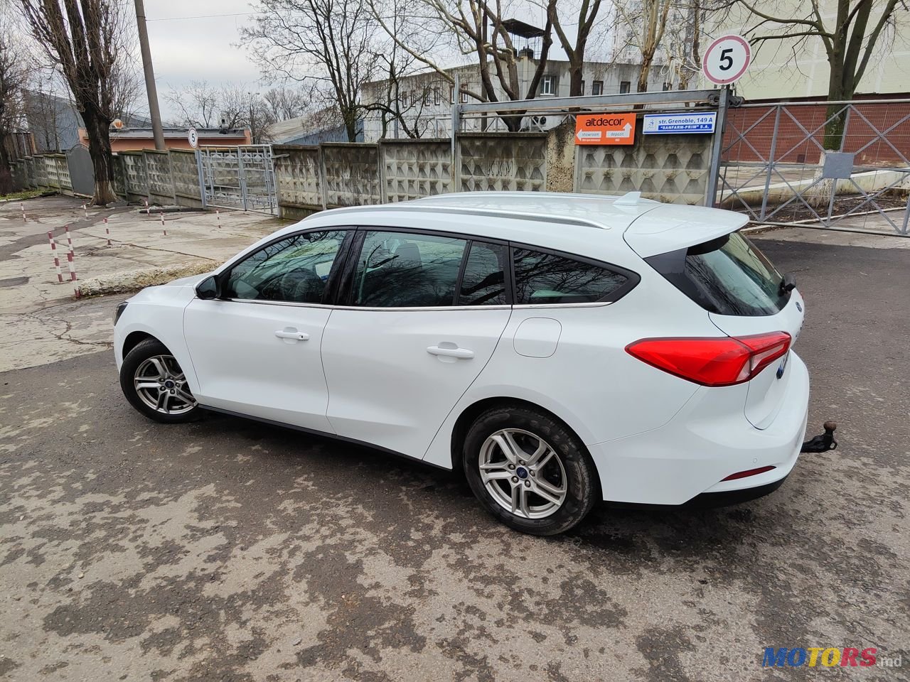 2019' Ford Focus Wagon photo #1