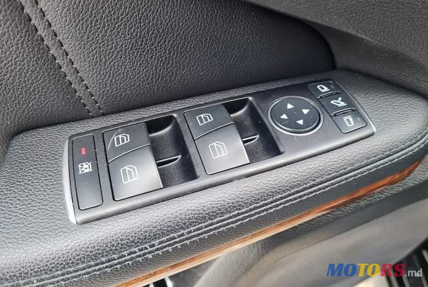 2010' Mercedes-Benz E Класс photo #6