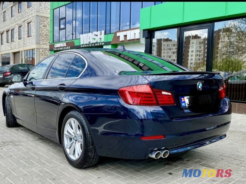 2013' BMW 5 Series photo #3