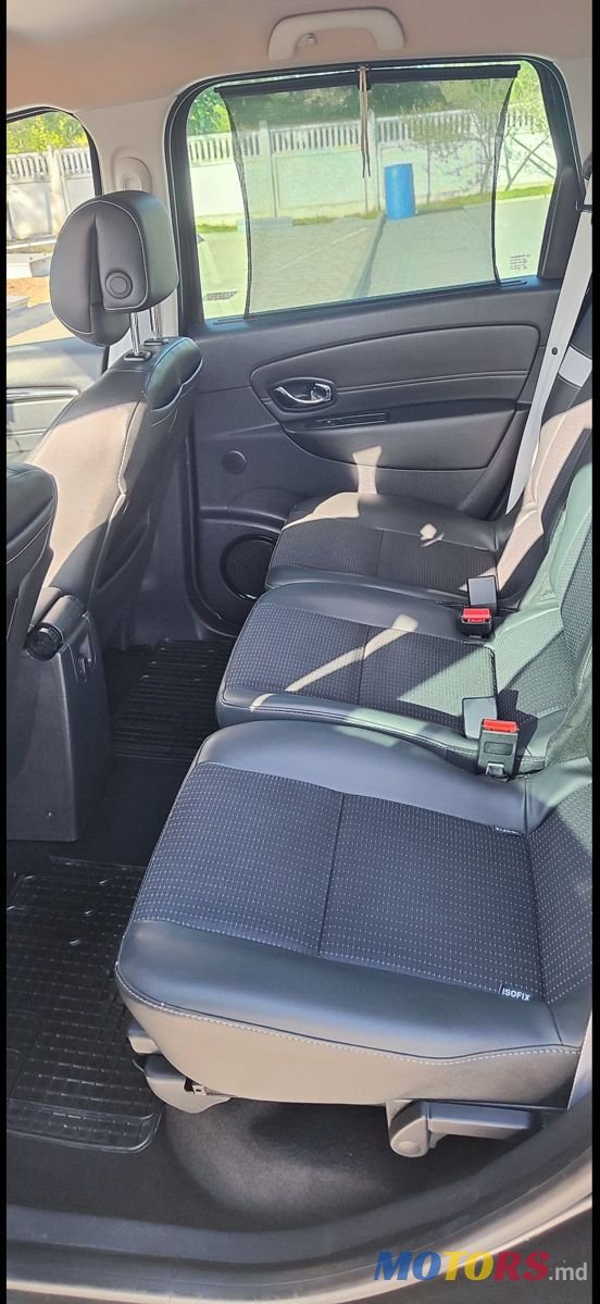 2013' Renault Grand Scenic photo #5