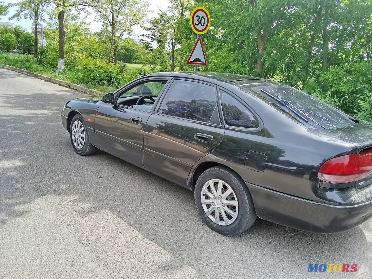 1992' Mazda 626 photo #2
