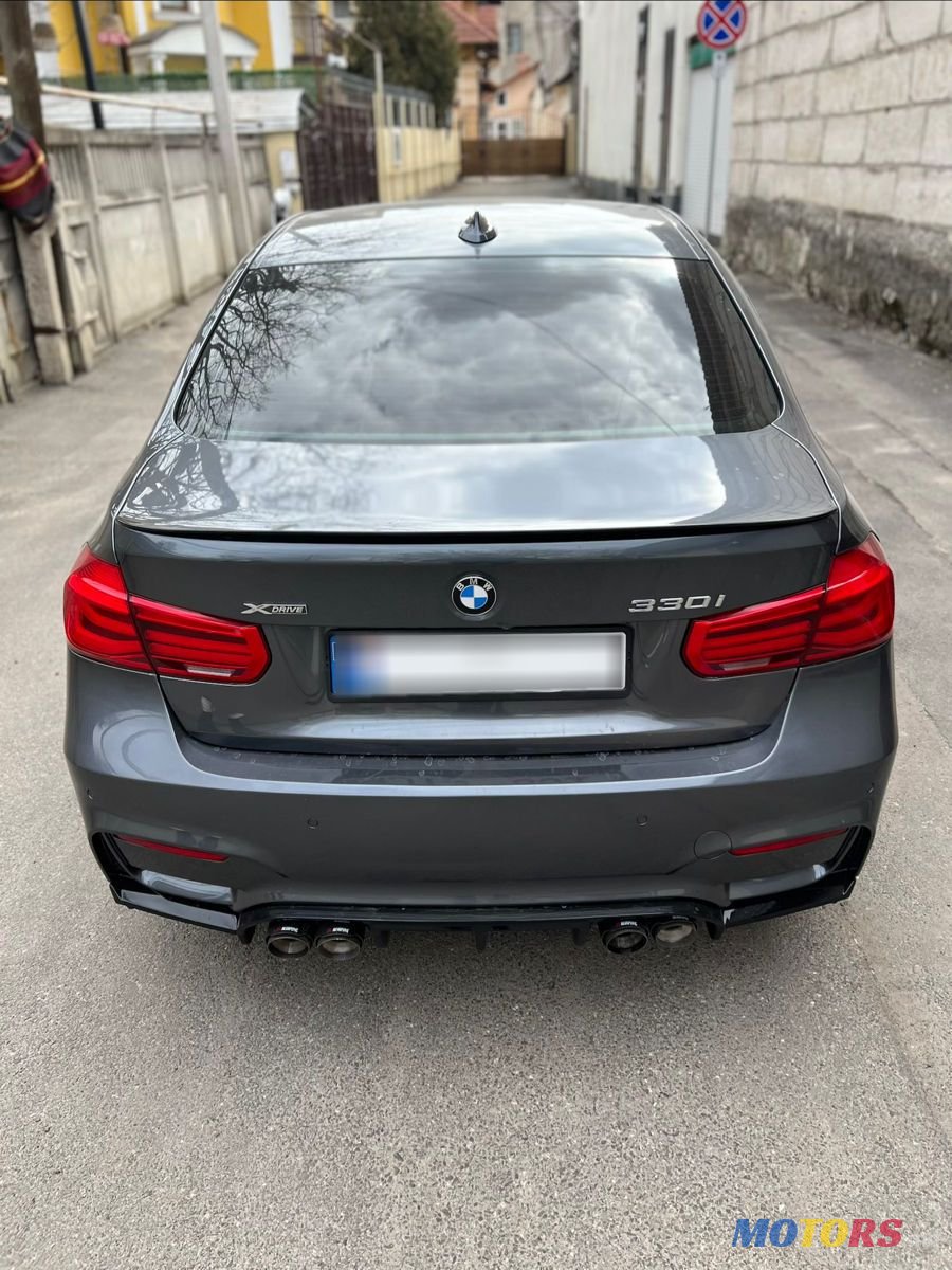 2017' BMW 3 Series photo #6