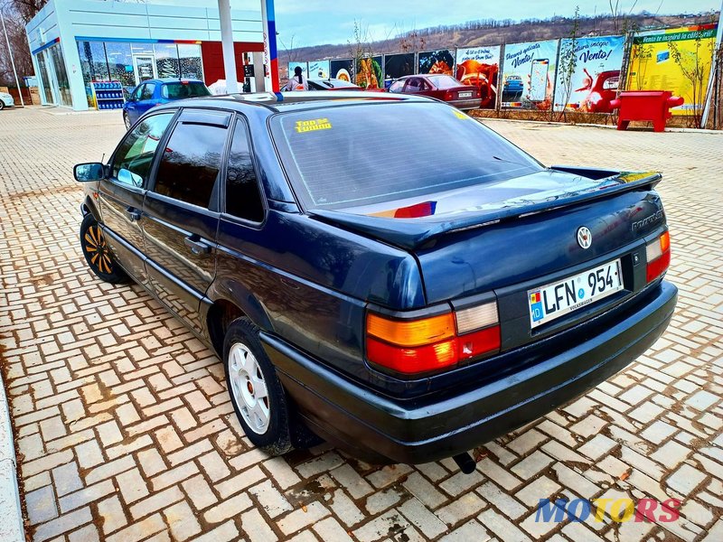 1993' Volkswagen Passat photo #5