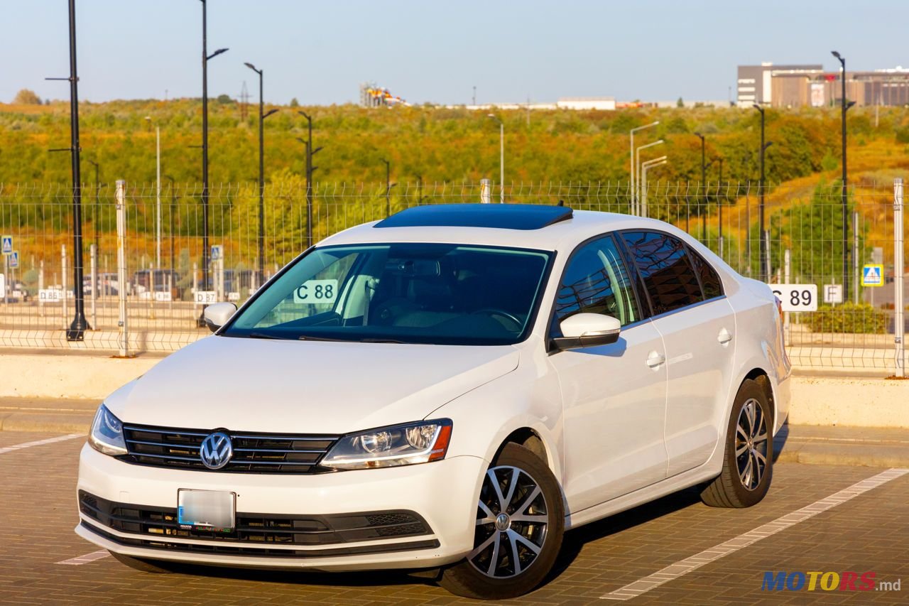 2016' Volkswagen Jetta photo #3