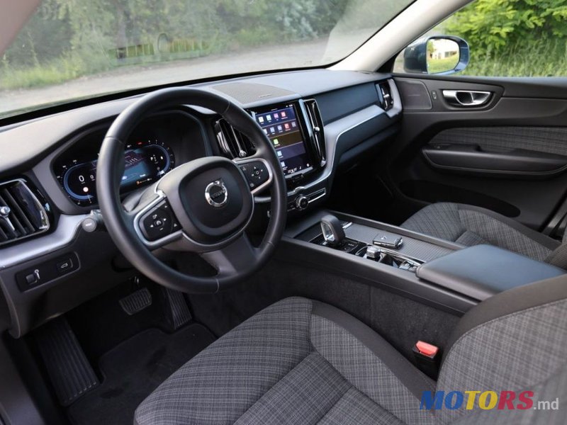 2022' Volvo XC60 photo #6