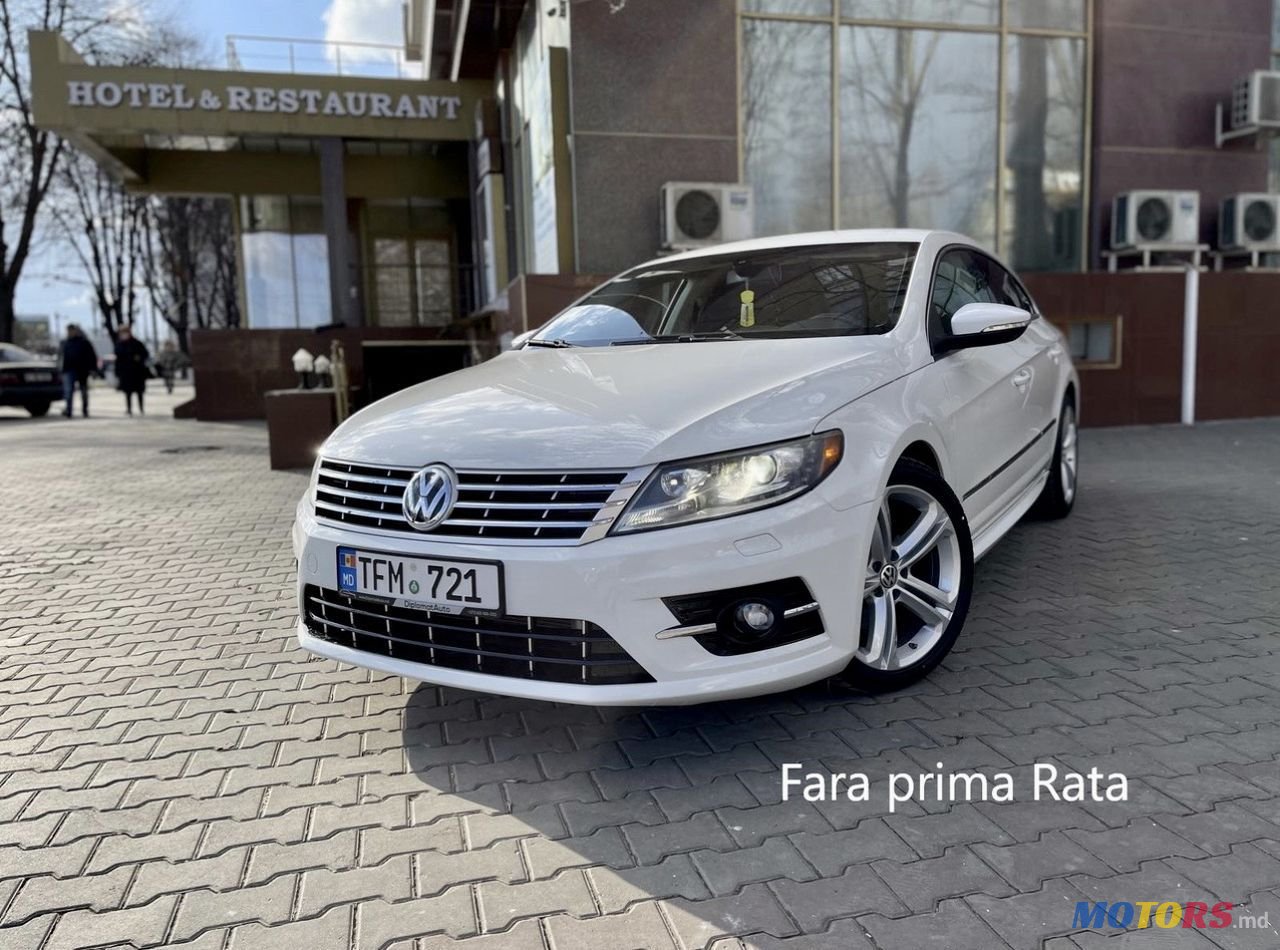 2013' Volkswagen Passat photo #2