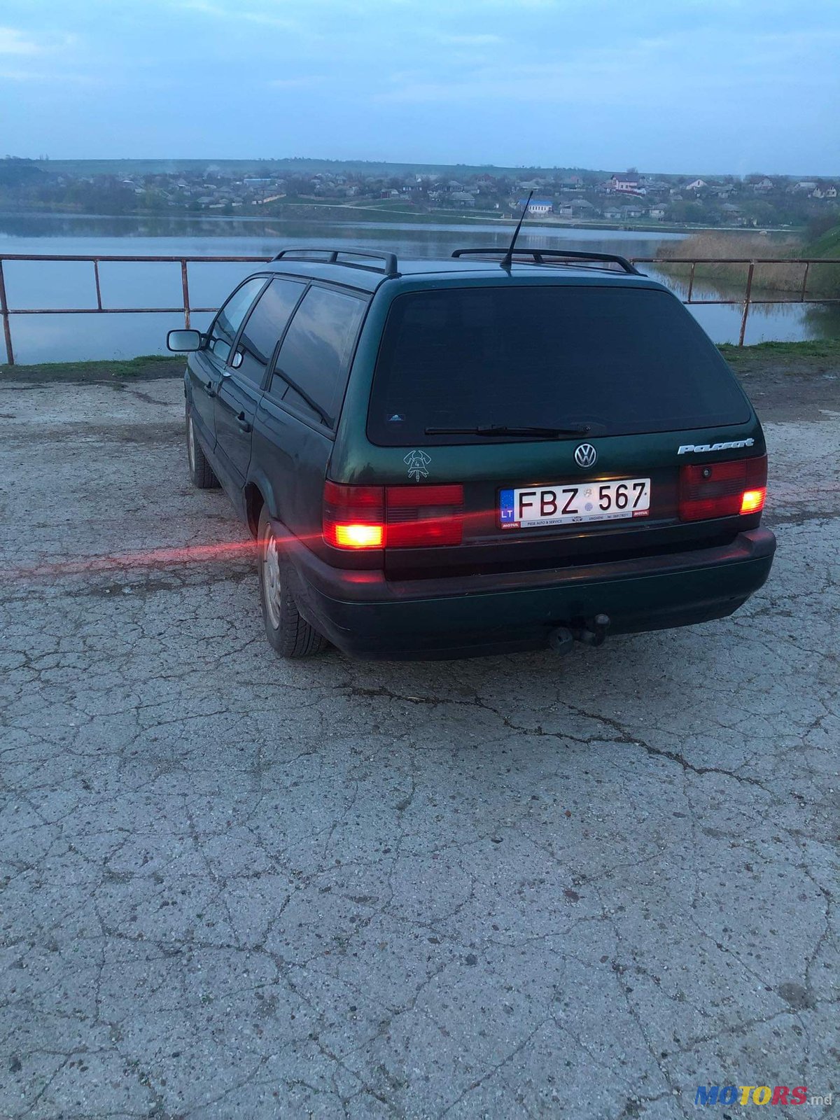 1996' Volkswagen Passat photo #2