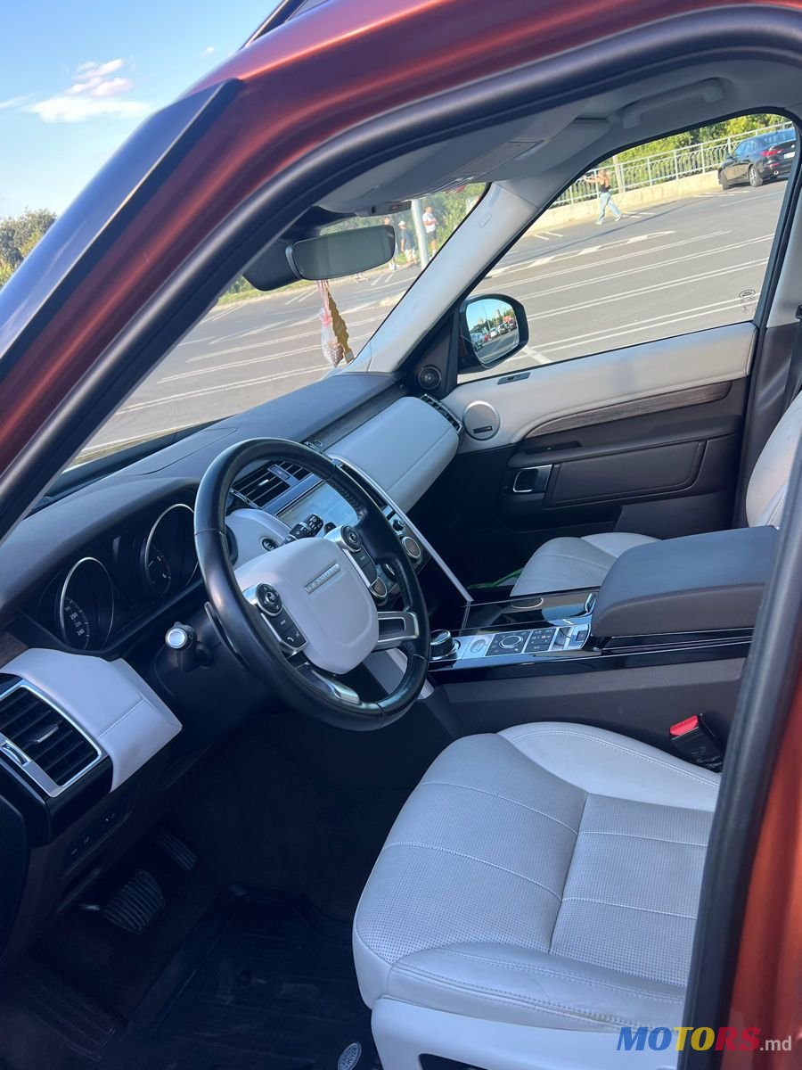 2017' Land Rover Discovery photo #6