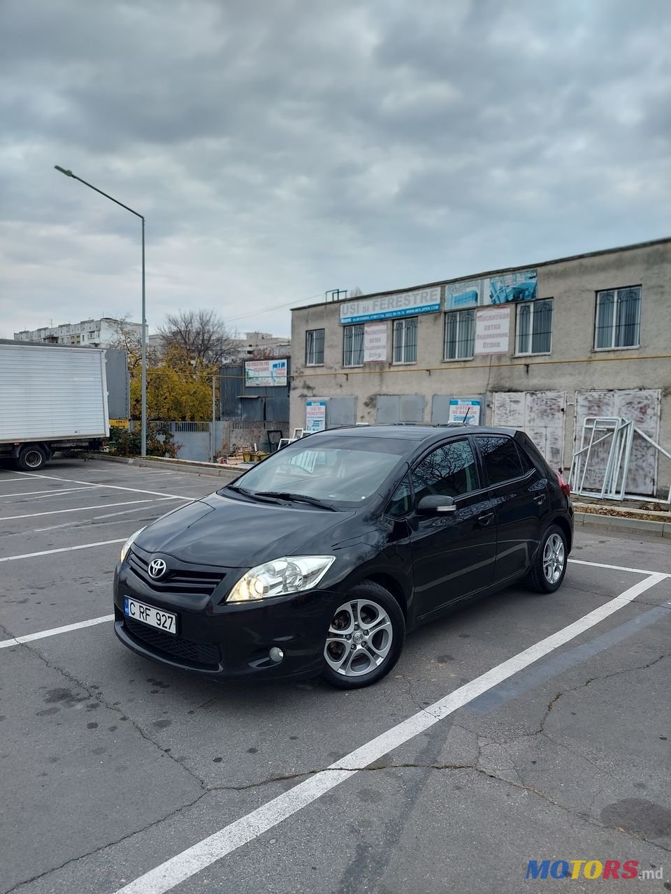 2010' Toyota Auris photo #2