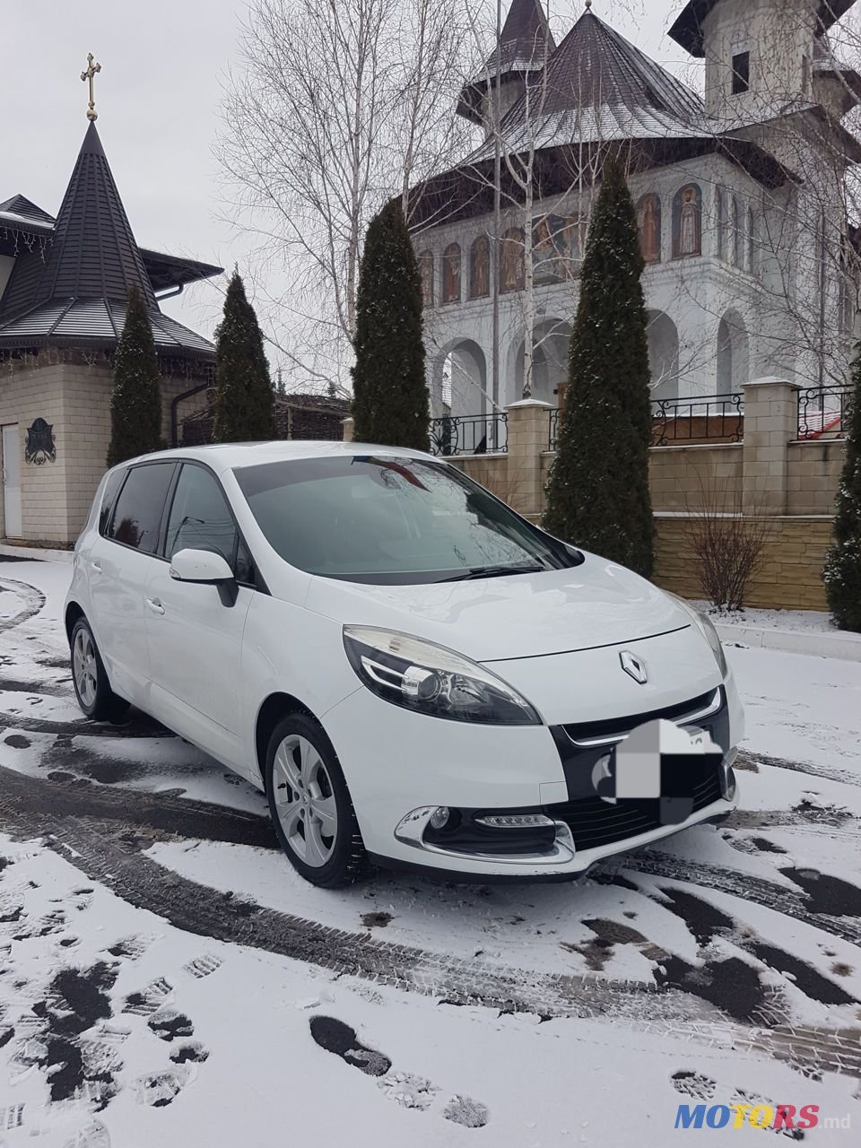 2012' Renault Scenic photo #2