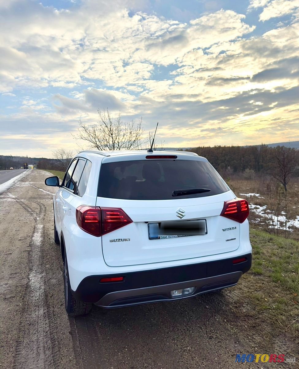 2019' Suzuki Vitara photo #4
