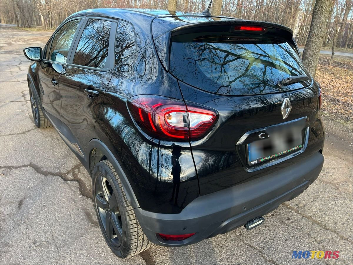 2019' Renault Captur photo #2